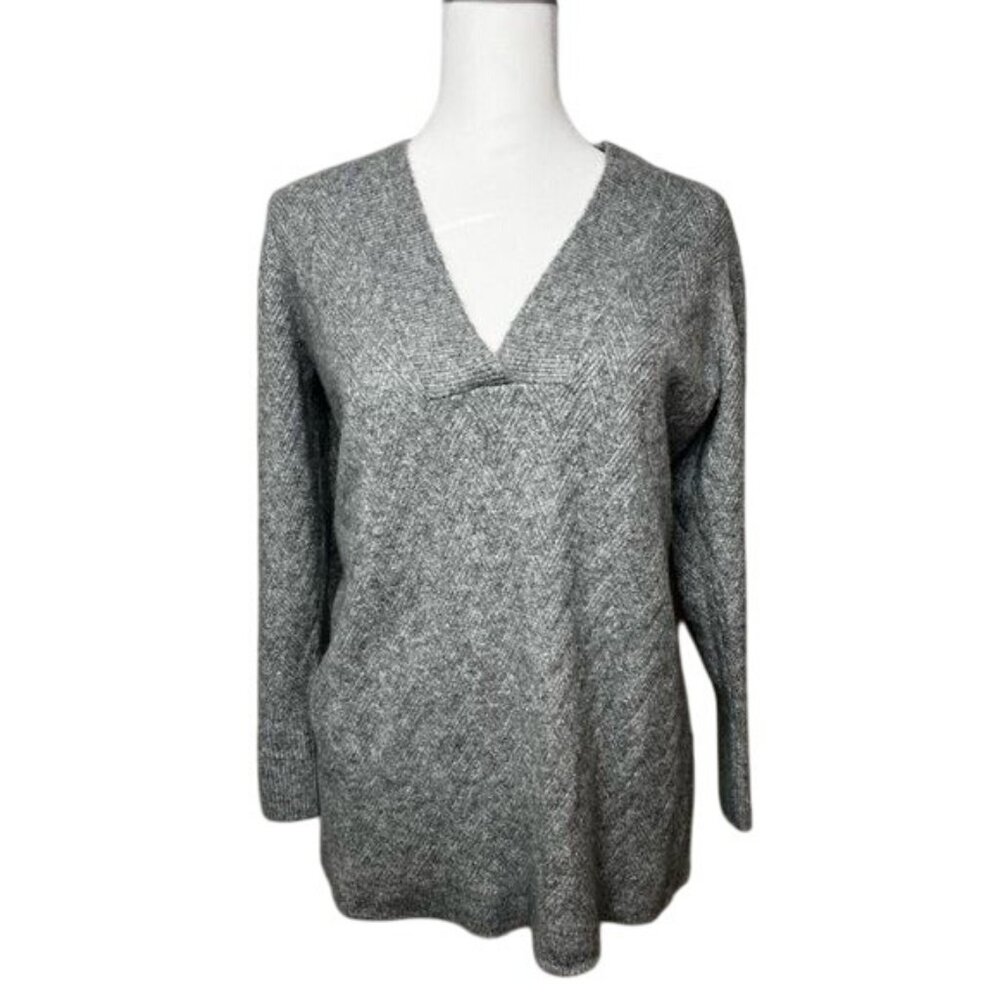 Chico’s Herringbone Heather Gray Textured Tunic Sweater with Deep V-Neck Medium